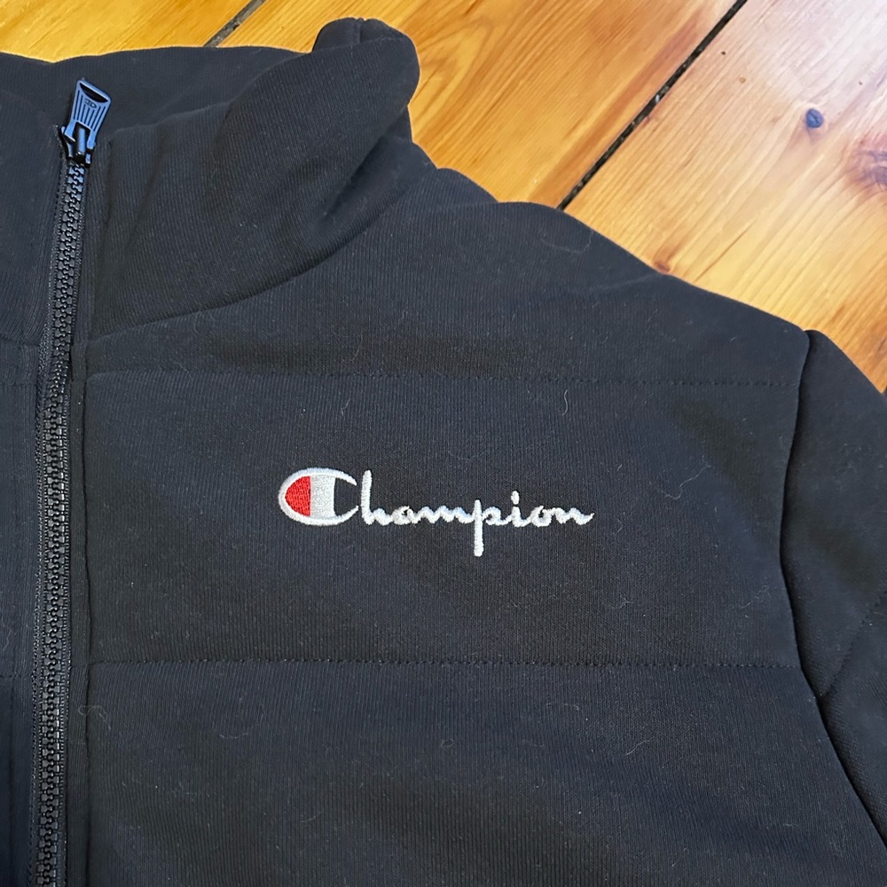 Women’s Reverse Weave Champion Coat! New!